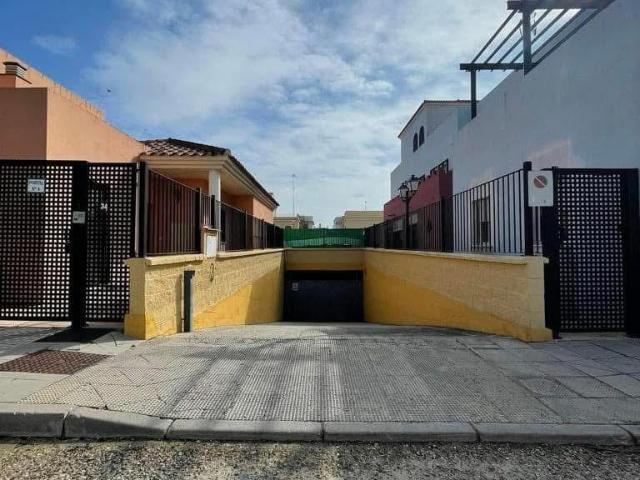 Garaje en alquiler en Burguillos, Burguillos