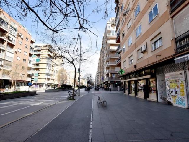 Garaje en alquiler en Granada, Camino de ronda