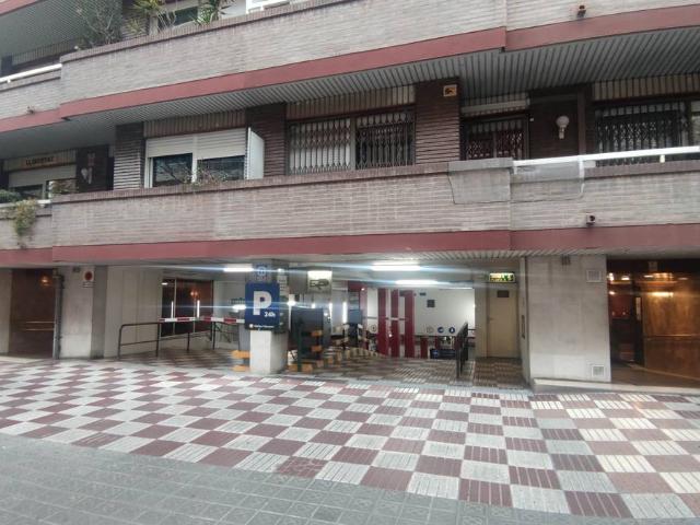 Garaje en Alquiler en Dreta de l'Eixample