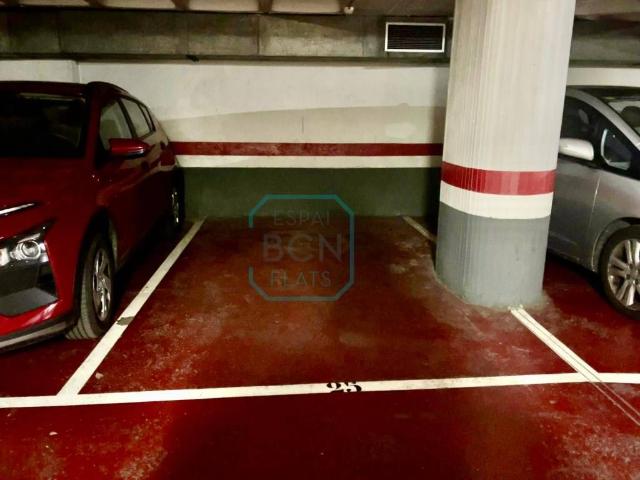 Garaje en Alquiler en Dreta de l'Eixample