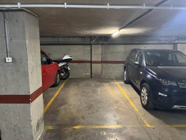 Garaje en Alquiler en Eixample Nord