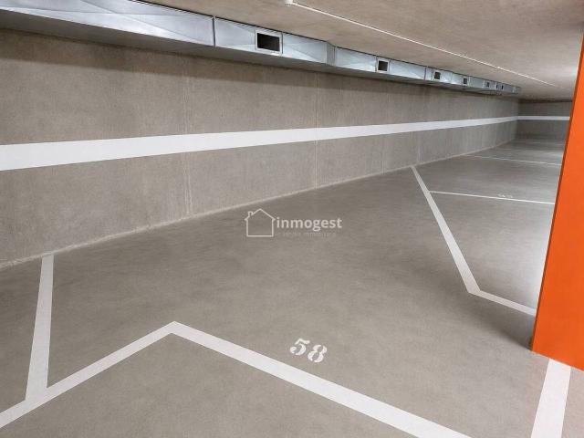 Garaje en Alquiler en Eixample Sud – Migdia
