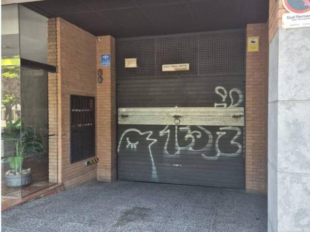 Garaje en Alquiler en Eixample Sud – Migdia