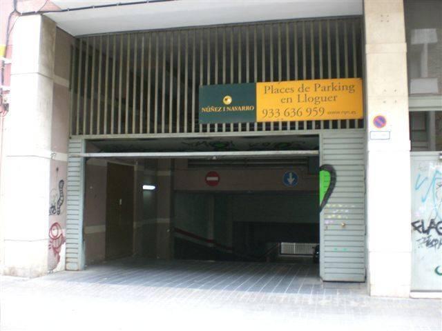 Garaje en Alquiler en El Camp de l'Arpa del Clot