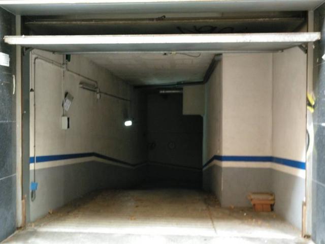 Garaje en Alquiler en El Camp d'en Grassot i Gràcia Nova
