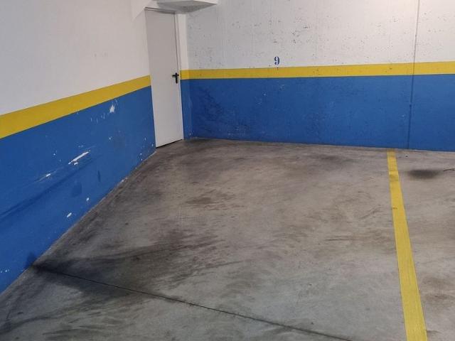 Garaje en alquiler en Esparreguera, de 12 m² por 70