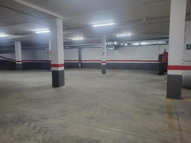 Garaje en alquiler en La Roda, Paseo de la Estacion
