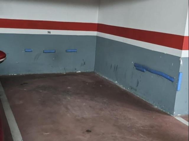 Garaje en alquiler en León, León