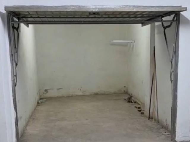 Garaje en alquiler en Nerja con luz