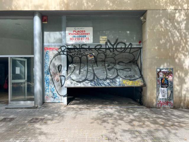 Garaje en Alquiler en Sant Pere, Sta. Caterina i la Ribera