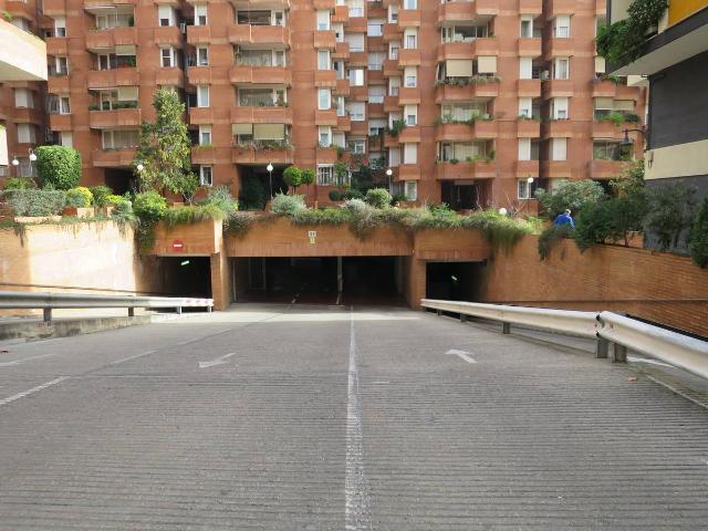 Garaje en Alquiler en Sarrià