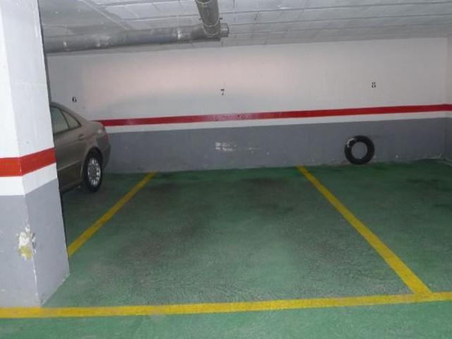 Garaje en alquiler en Sevilla, Centro Puerta Carmona