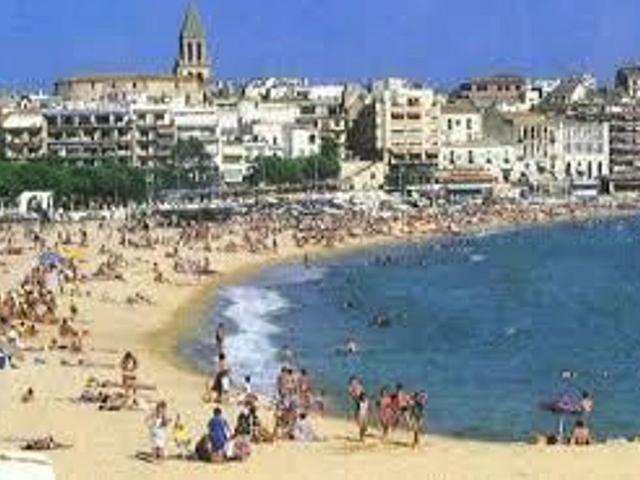 Garaje en alquiler en Palamós, de 12 m² por 120