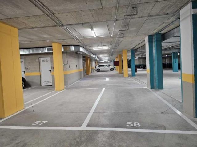 Garaje en alquiler en Pamplona