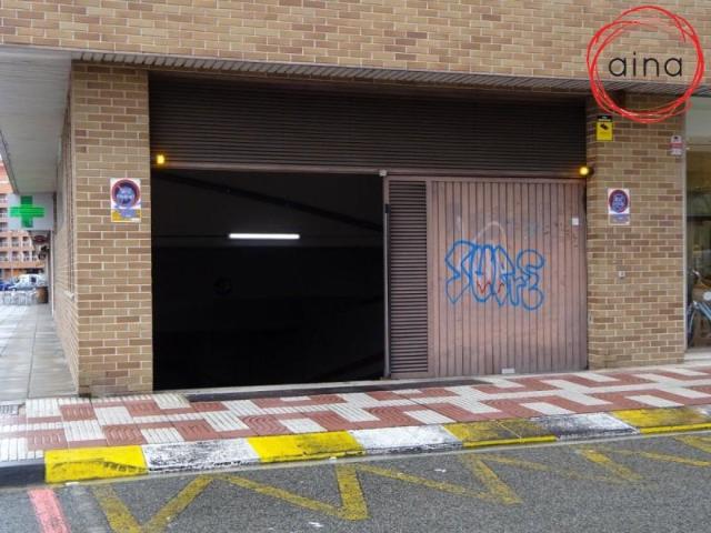 Garaje en alquiler en Pamplona, Echavacoiz Norte
