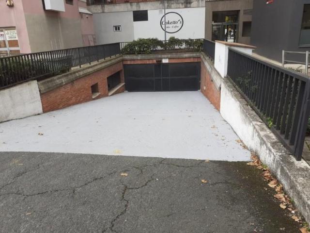 Garaje en alquiler en Pamplona, Iturrama
