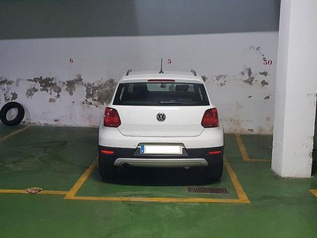 Garaje en alquiler en pasaje De Sant Benet, Barcelona, de 10 m² por 121