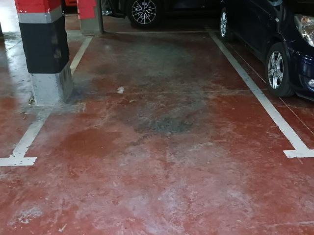 Garaje en alquiler en paseo De Sant Joan, Barcelona, de 10 m² por 130