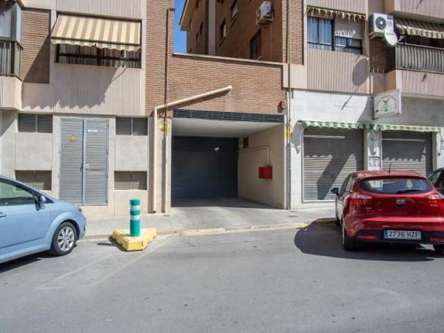Garaje en alquiler en Petrer, Las Chimeneas