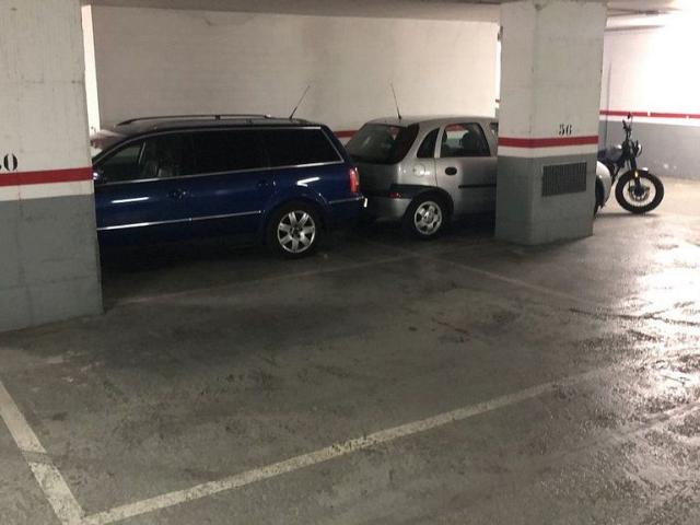 Garaje en alquiler en plaza De Catalunya, Sabadell, de 12 m² por 75