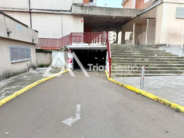 Garaje en alquiler en plaza Osona, Vic, de 12 m² por 65