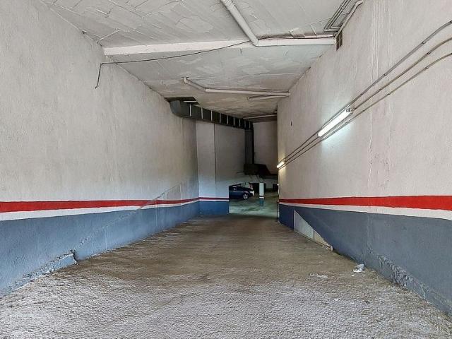 Garaje en alquiler en plaza Vilanova, Vilafranca del Penedès, de 12 m² por 60