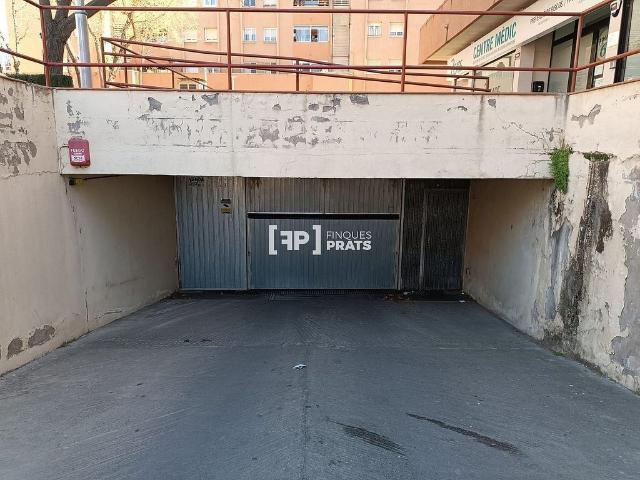 Garaje en alquiler en ronda Gran Passeig de, Lleida, de 10 m² por 60