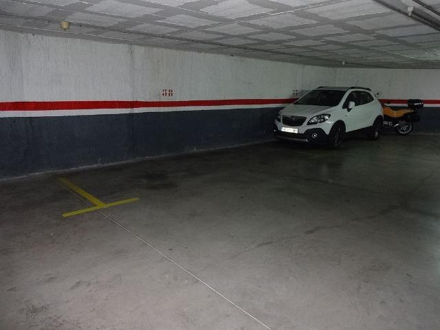 Garaje en alquiler en rambla De la Muntanya, Barcelona, de 11 m² por 110