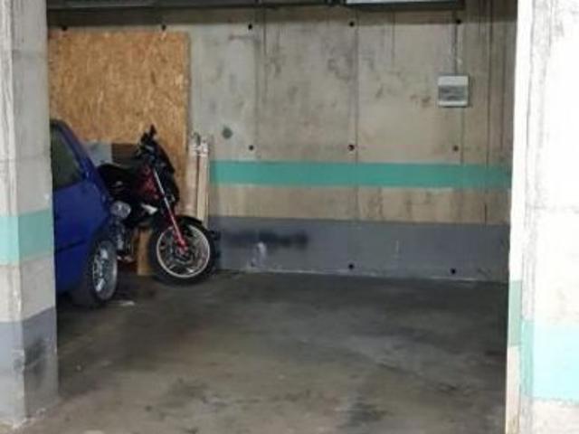 Garaje en alquiler en rambla Dels Pinetons, Ripollet, de 12 m² por 80