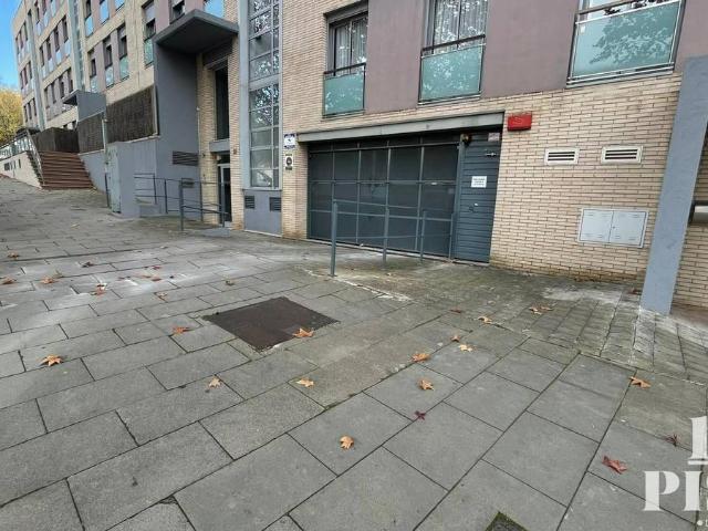 Garaje en Alquiler en Turó de Can Mates