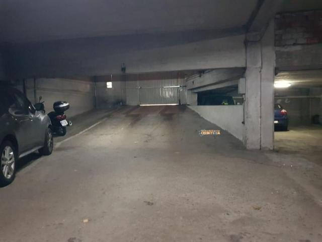 Garaje en alquiler en Vigo, Traviesas