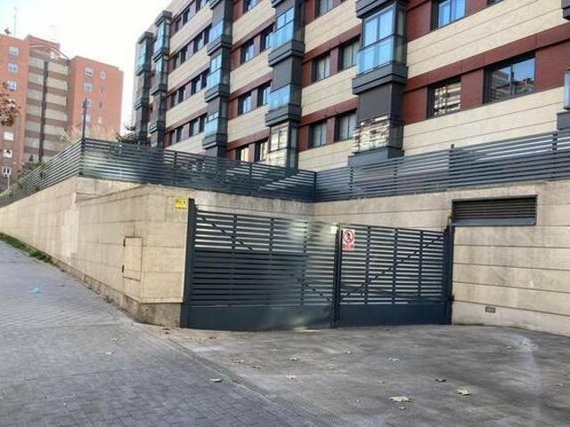 Garaje en alquiler Peñagrande Madrid