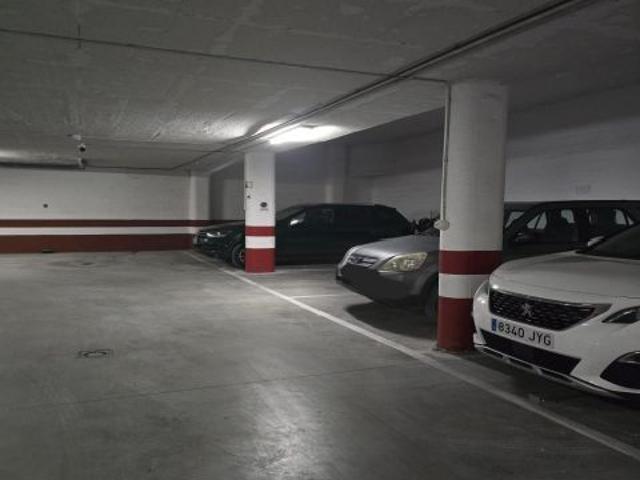 GARAJE EN EDIFICIO PICASO