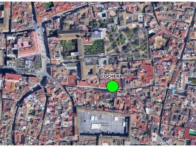 Garaje en excelente ubicación junto al Ayuntamiento
