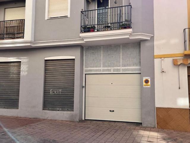 GARAJE EN PLENO CENTRO