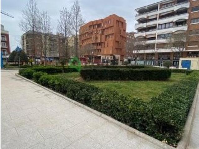 Garaje en venta con 0 m2, en Santa Marina La Paz Corte Inglés Badajoz, Casco Antiguo