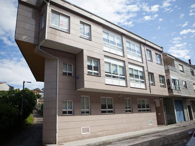 Garaje en venta con 10 m2, en Vinteún Ourense, Veintiuno