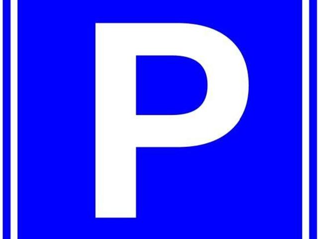 Garaje en venta con 20 m2, en Santa Marina La Paz Corte Inglés Badajoz, Sta. Marina