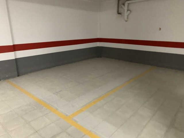 Garaje en venta con 70 m2, en Centro Granada