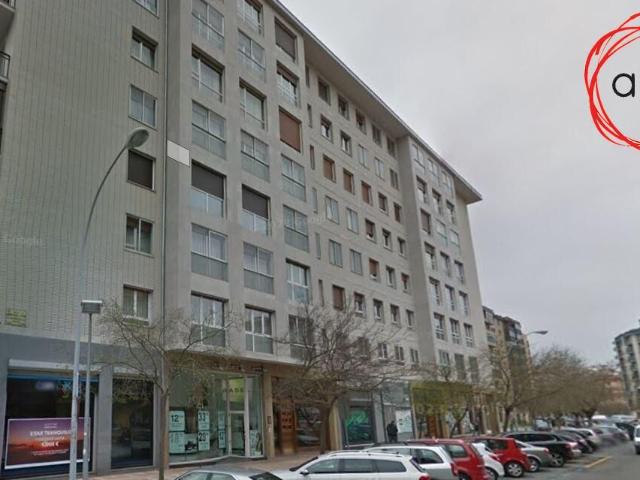 Garaje en venta con 94 m2, en San Juan Donibane Pamplona Capital, San Juan