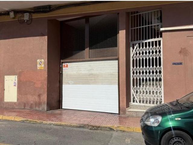Garaje en venta, calle ALMUDENA