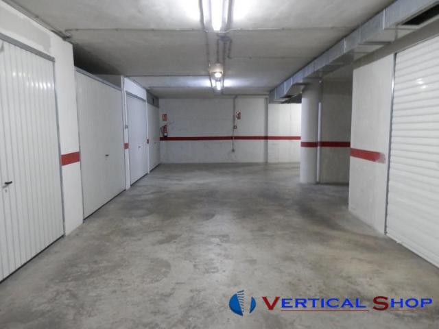 Garaje en venta en Caudete, Avenida Juan Carlos I