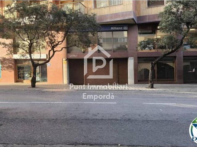 Garaje en venta en calle Castelló, Figueres, de 28 m² por 27.700