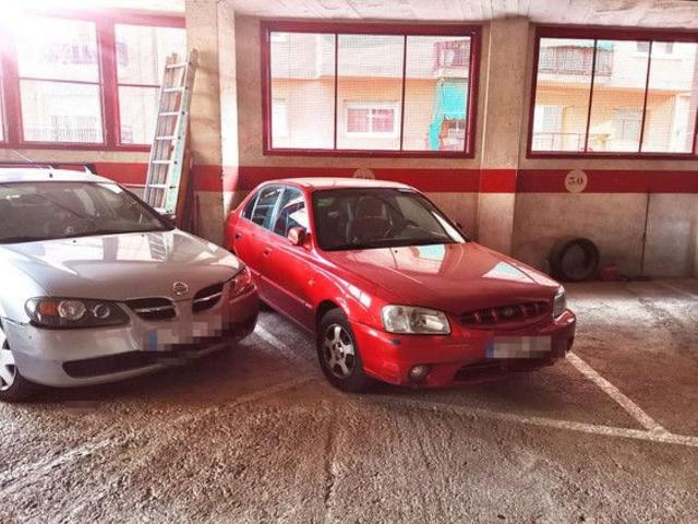 Garaje en venta en calle Àgueda Mompel, Badalona, de 11 m² por 8.000