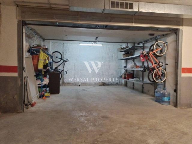 Garaje en venta en calle Augusta, Salou, de 32 m² por 38.000