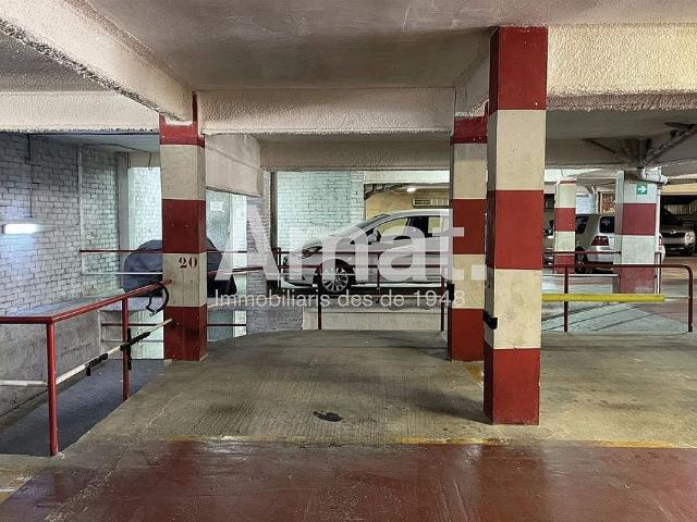 Garaje en venta en calle Bonavista, Sant Just Desvern, de 12 m² por 17.000