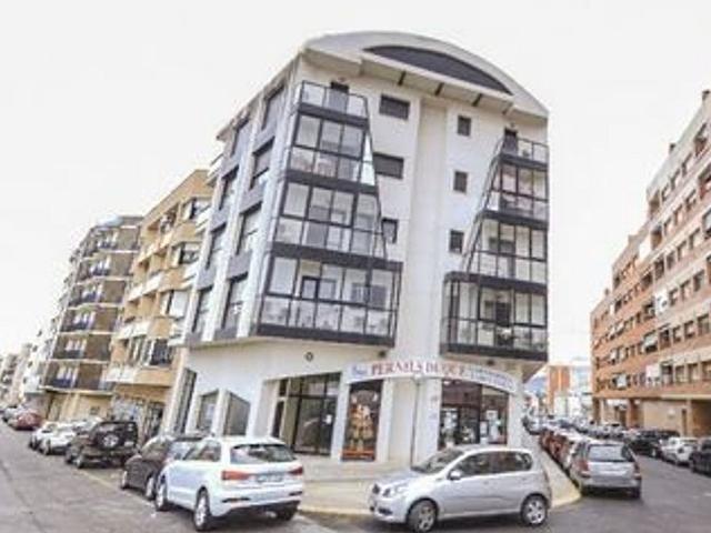 Garaje en venta en calle Brasil, Amposta, de 9 m² por 1.800