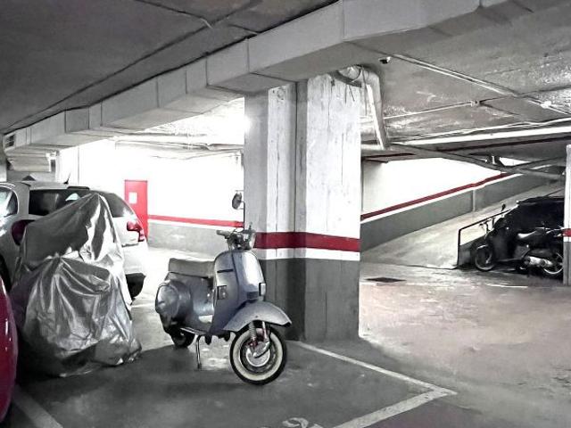 Garaje en venta en calle Gran Via de Les Corts Catalanes, Barcelona, de 10 m² por 21.000
