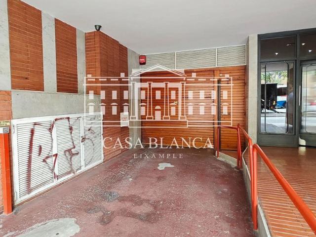Garaje en venta en calle Gran Via de Les Corts Catalanes, Barcelona, de 9 m² por 20.000