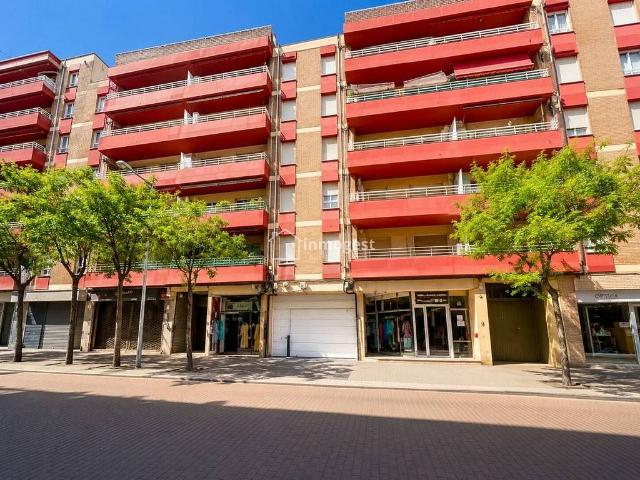 Garaje en venta en calle D'àngel Guimerà, Salt, de 14 m² por 12.800